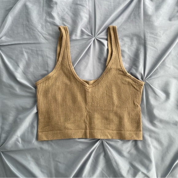 Urban Outfitters ribbed cami tank top - Picture 1 of 3